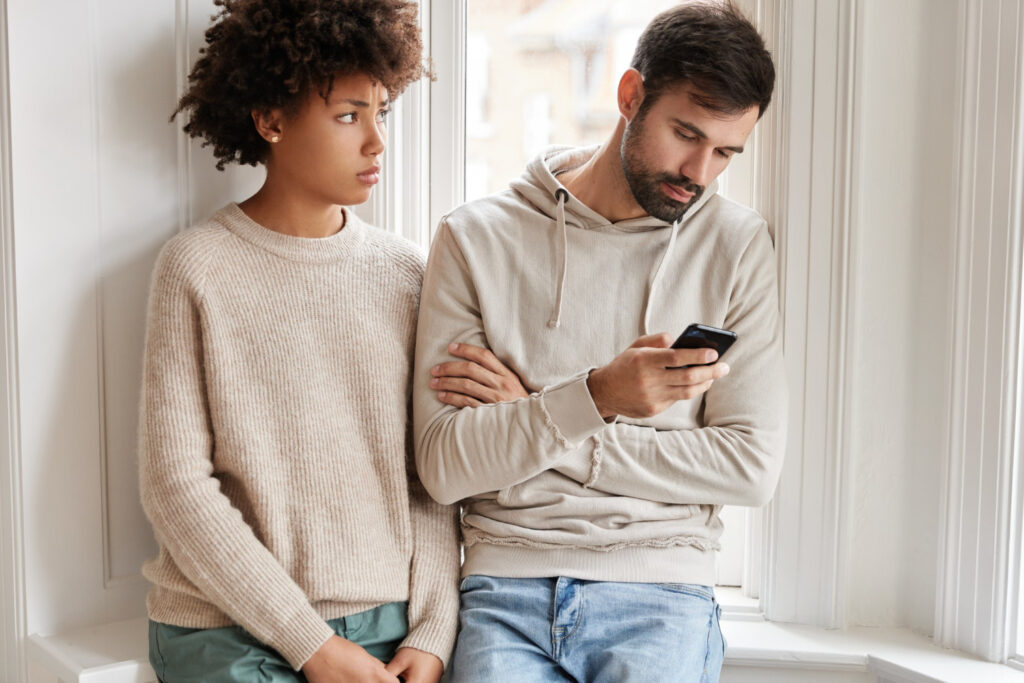 people experiencing anxiety during a date